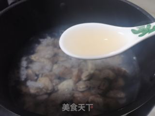 快手必备菜单‖花甲米线的做法步骤：2