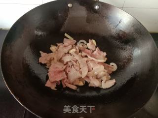 双椒回锅肉的做法步骤：5