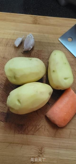 炒土豆丝的做法步骤：1