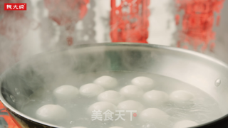 来一碗糯叽叽、甜蜜蜜的芝麻汤圆吧~的做法步骤：9