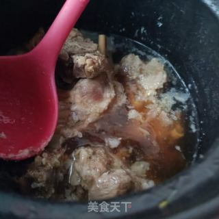 土豆炖排骨的做法步骤：3