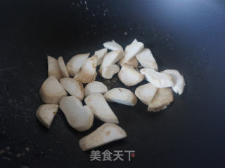 花菜木耳炒肉片的做法步骤：10