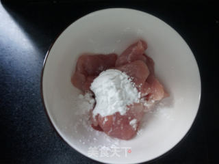 花菜木耳炒肉片的做法步骤：5