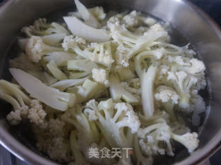 花菜木耳炒肉片的做法步骤：4