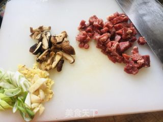 羊肉臊子面的做法步骤：1