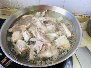 羊肉炖萝卜的做法步骤：4