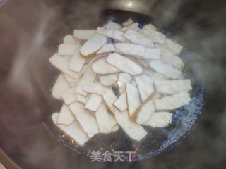 韭菜炒香干的做法步骤：3