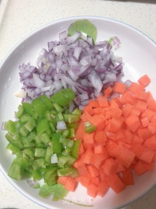 黑椒牛扒比萨饼的做法步骤：5