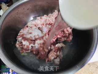 传统大肉丸子的做法步骤：3