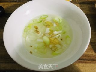 传统大肉丸子的做法步骤：1