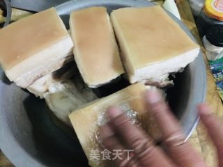 红烧肉的做法步骤：7