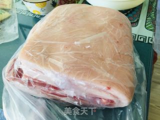 红烧肉的做法步骤：1