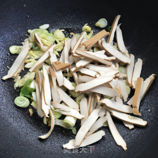 香干炒包菜的做法步骤：5