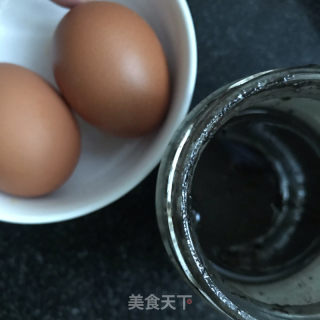 包菜炒蛋的做法步骤：2