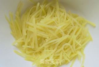 麻辣红油土豆丝的做法步骤：4