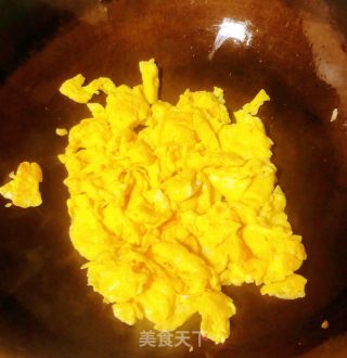 青瓜炒鸡蛋的做法步骤：1