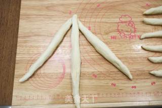 3股辫牛奶面包的做法步骤：9