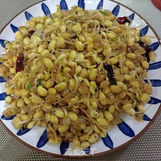 小炒黄豆芽的做法步骤：6