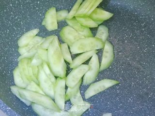 黄瓜蛋花汤的做法步骤：5