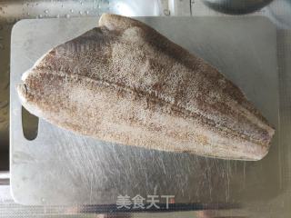 炸鲽鱼排的做法步骤：1