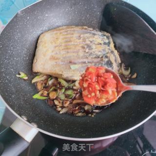 剁椒烧鲅鱼的做法步骤：7
