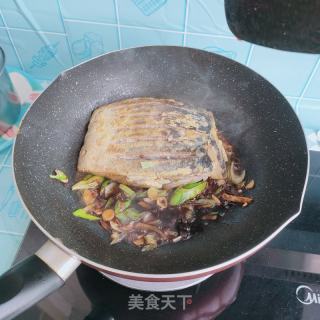 剁椒烧鲅鱼的做法步骤：6