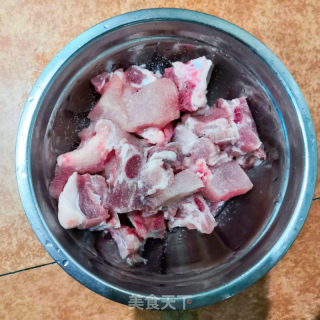 青菜排骨粥的做法步骤：1