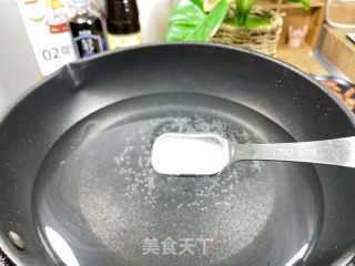 腊肠炒荷兰豆的做法步骤：5