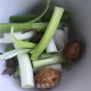 红烧肉的做法步骤：4