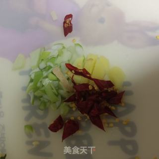 家常烧小黄鱼的做法步骤：3