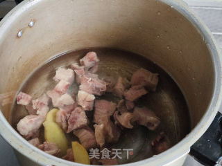 番茄牛腩汤的做法步骤：5