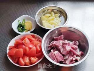 番茄牛腩汤的做法步骤：3
