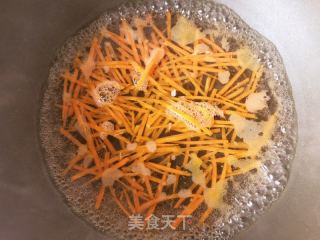 腊八蒜胡萝卜拌白菜的做法步骤：4