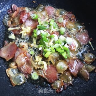 四川腊肉炒青椒的做法步骤：5