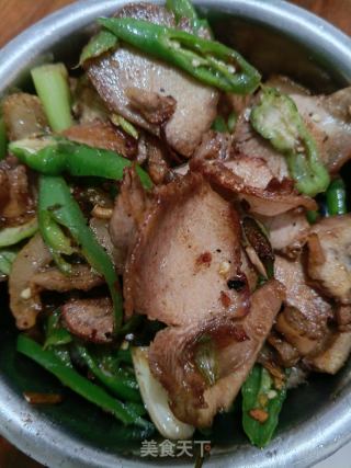 青椒回锅肉的做法步骤：4