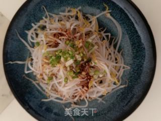 凉拌绿豆芽儿的做法步骤：5