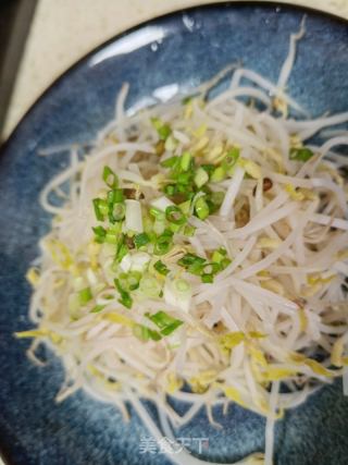 凉拌绿豆芽儿的做法步骤：3