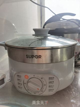 家常下酒菜芹菜花生米的做法步骤：4