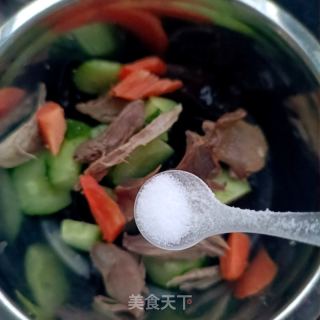 木耳拌黄瓜的做法步骤：6