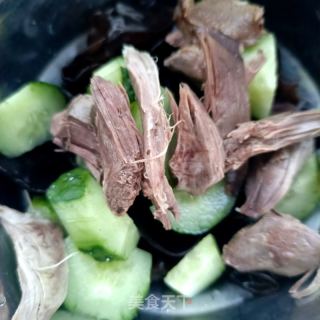 木耳拌黄瓜的做法步骤：4