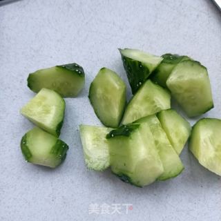 木耳拌黄瓜的做法步骤：2