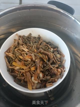 腊肉蒸干豆角的做法步骤：11