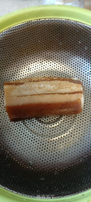 腊肉蒸干豆角的做法步骤：2