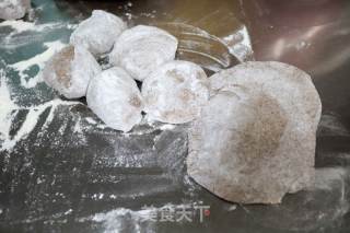 黑全麦猪肉青菜包子的做法步骤：9