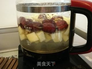 核桃红枣苹果汤的做法步骤：3