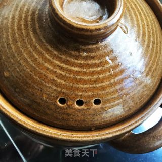 三黄鸡炖羊肚菌的做法步骤：9