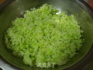 酱肉萝卜馅包子的做法步骤：1