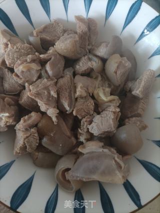 羊肉萝卜煲的做法步骤：6