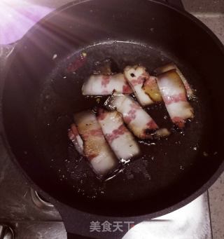 腊肉油豆皮????????的做法步骤：1