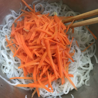 粉条拌小豆芽的做法步骤：5
